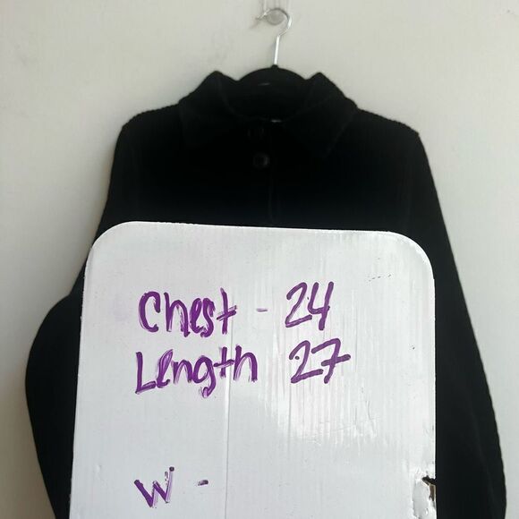 H&M Women's Button-Down Ribbed Wide Tooth Corduroy Collared Long Sleeve Sweater - Picture 8 of 8